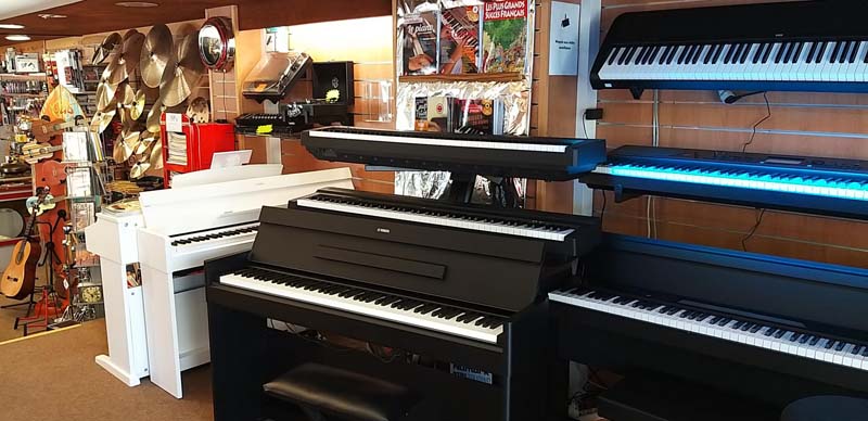Magasin instrument claviers Aurillac