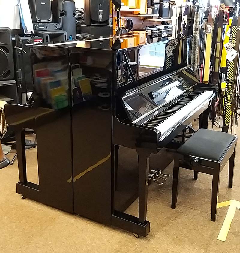 Magasin instrument claviers Aurillac